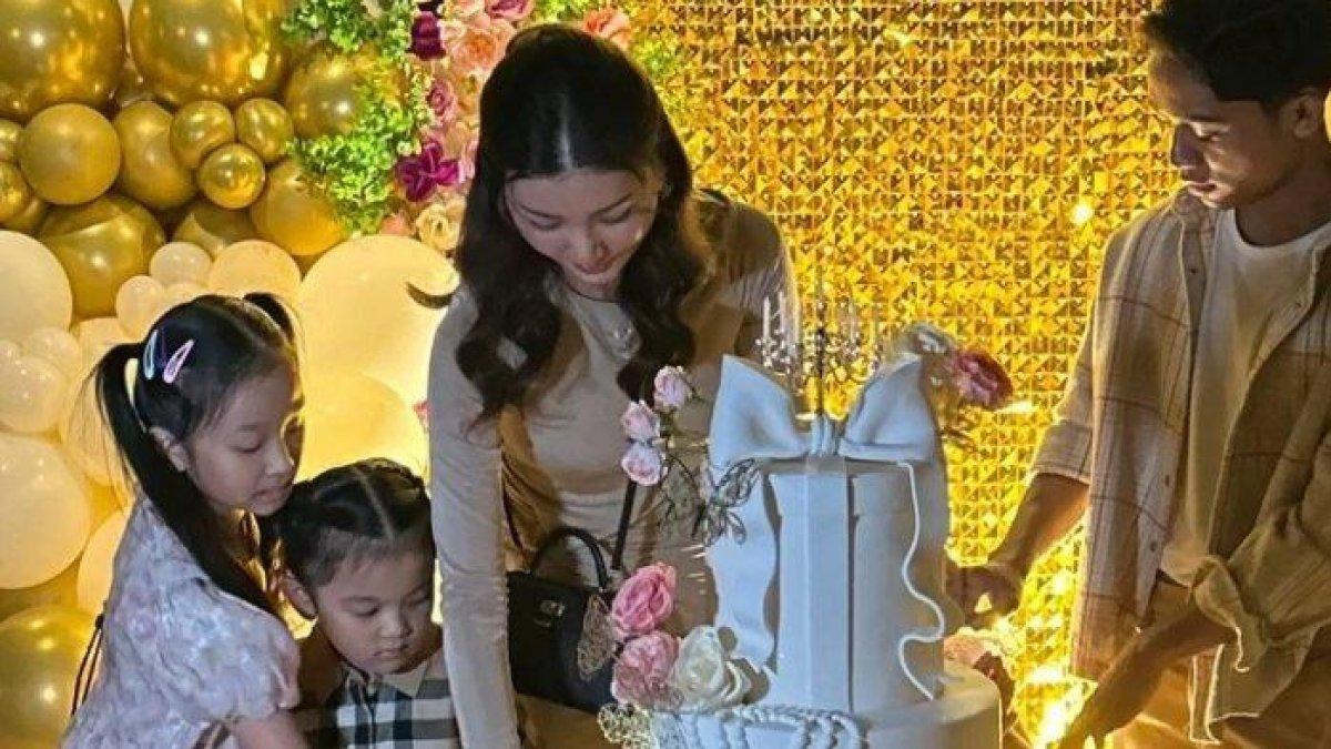 Potret Sarwendah rayakan ulang tahun ke-35 bersama anak-anaknya.
