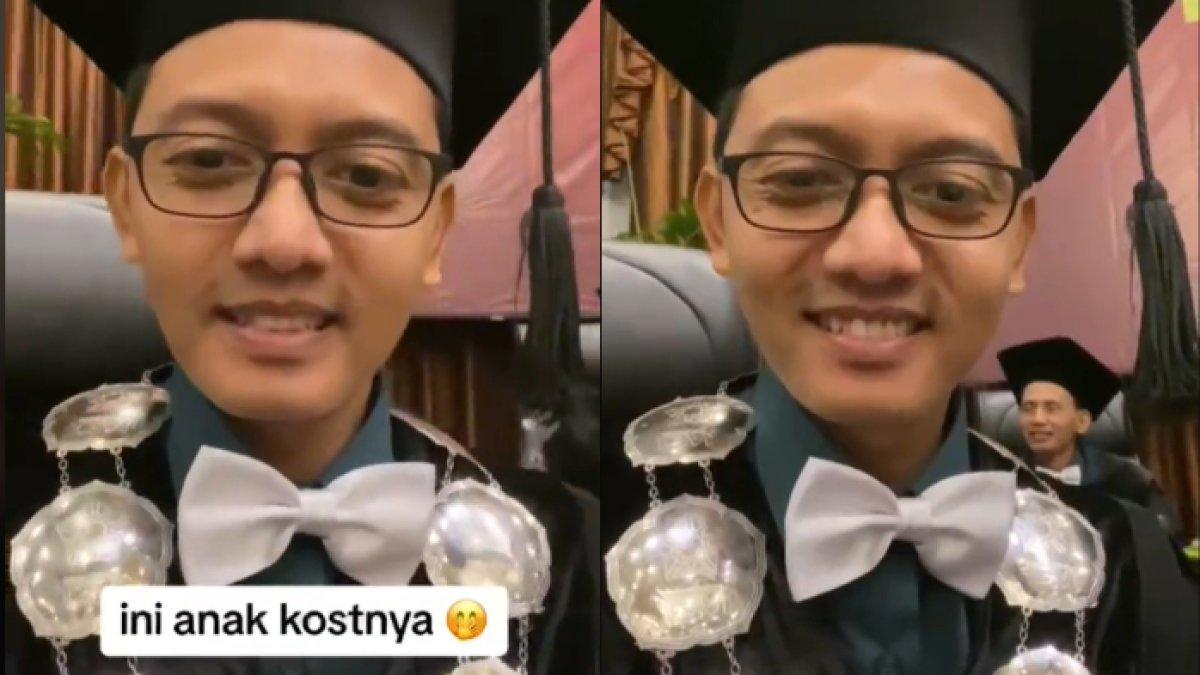 Potret anak kost yang mewisuda bapak kostnya