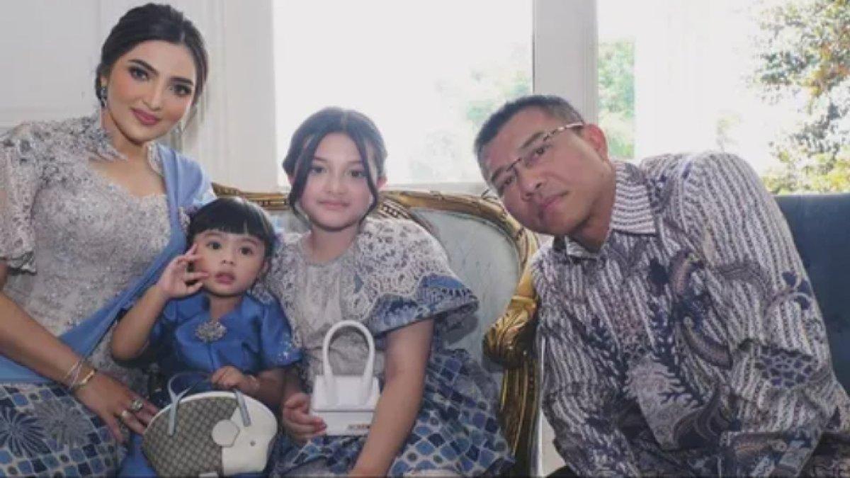 Potret lucu Ameena