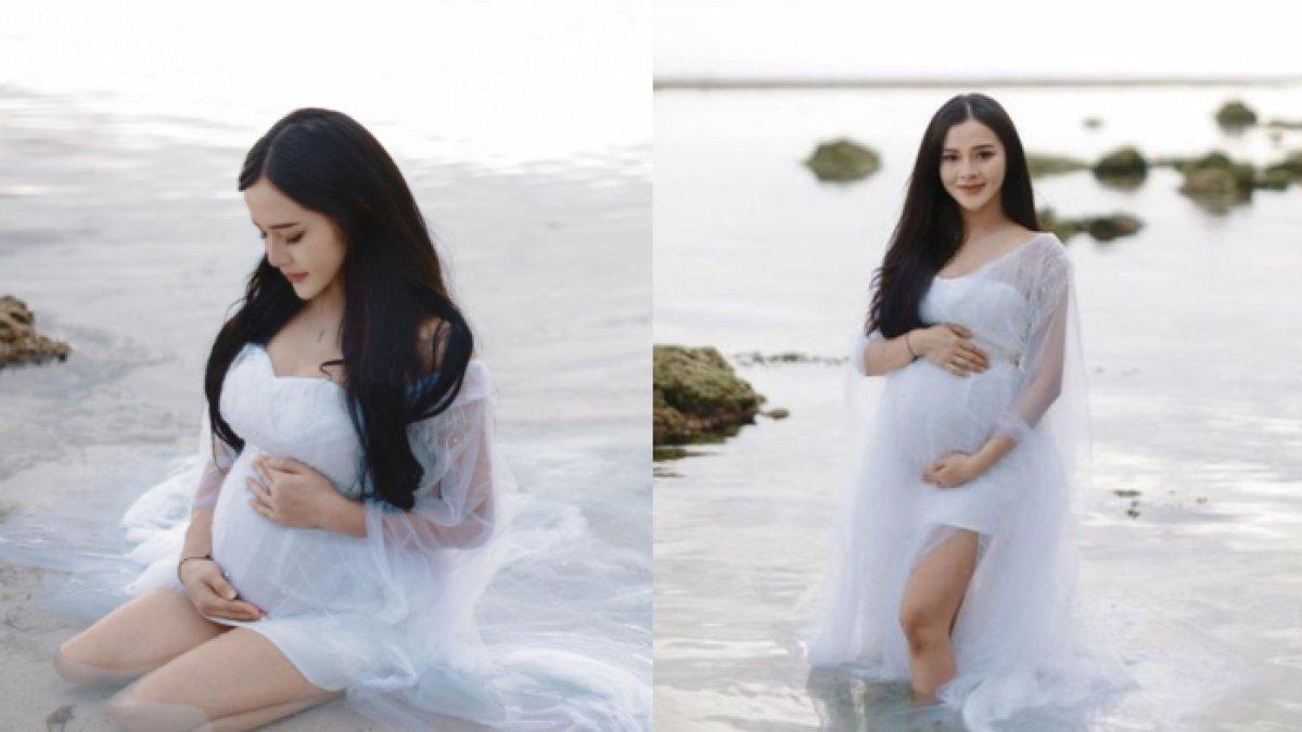 Potret maternity shoot Bella Bonita