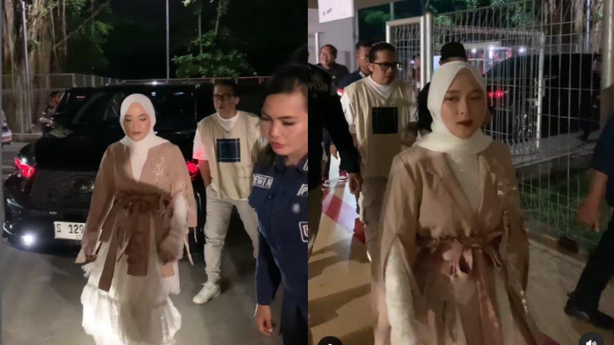 TAMPIL KE PUBLIK - Potret perdana Nissa Sabyan dan Ayus tampil di hadapan publik setelah resmi menikah.