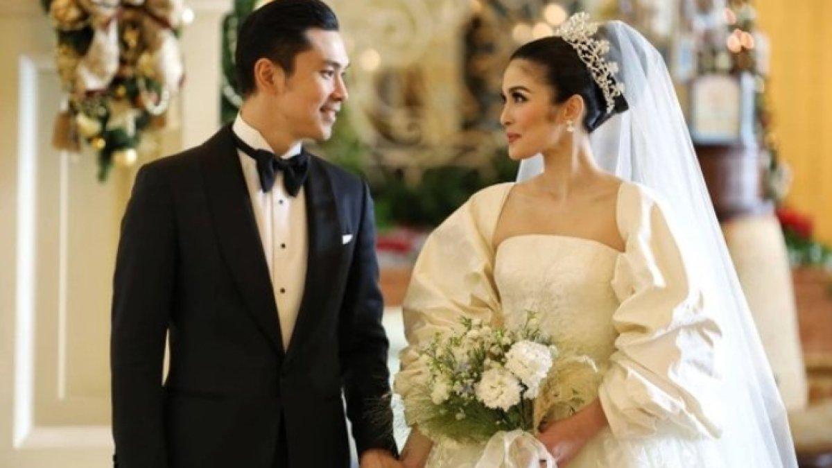 Potret pernikahan mewah Sandra Dewi dan Harvey Moeis di Disneyland Jepang