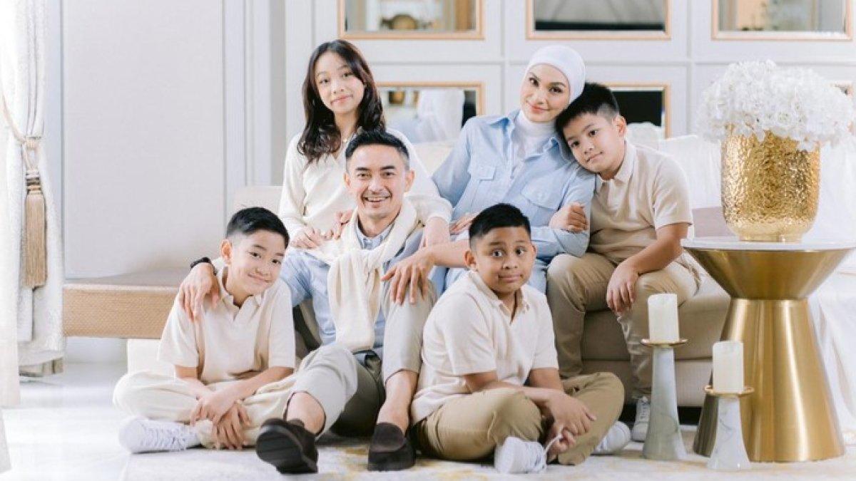 Potret prewedding Zumi Zola dan Putri Zulhas