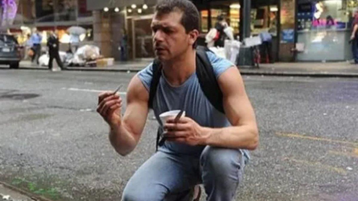 Raffi Stephanian selalu menelusuri jalanan kota New York untuk mengais berlian