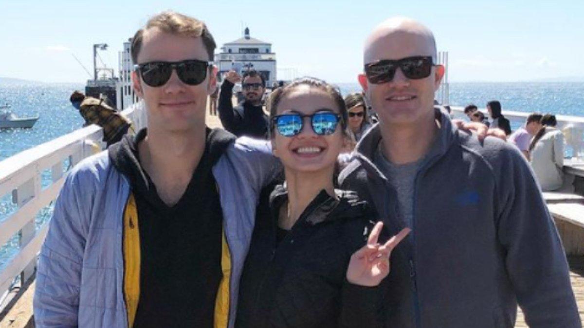 Raline Shah tegaskan hubungannya dengan Brian Armstrong hanya teman
