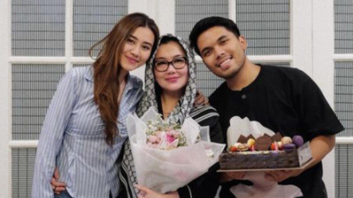 Reza mengaku beruntung mempunyai Aaliyah sebagai anak dan Thariq sebagai calon menantu