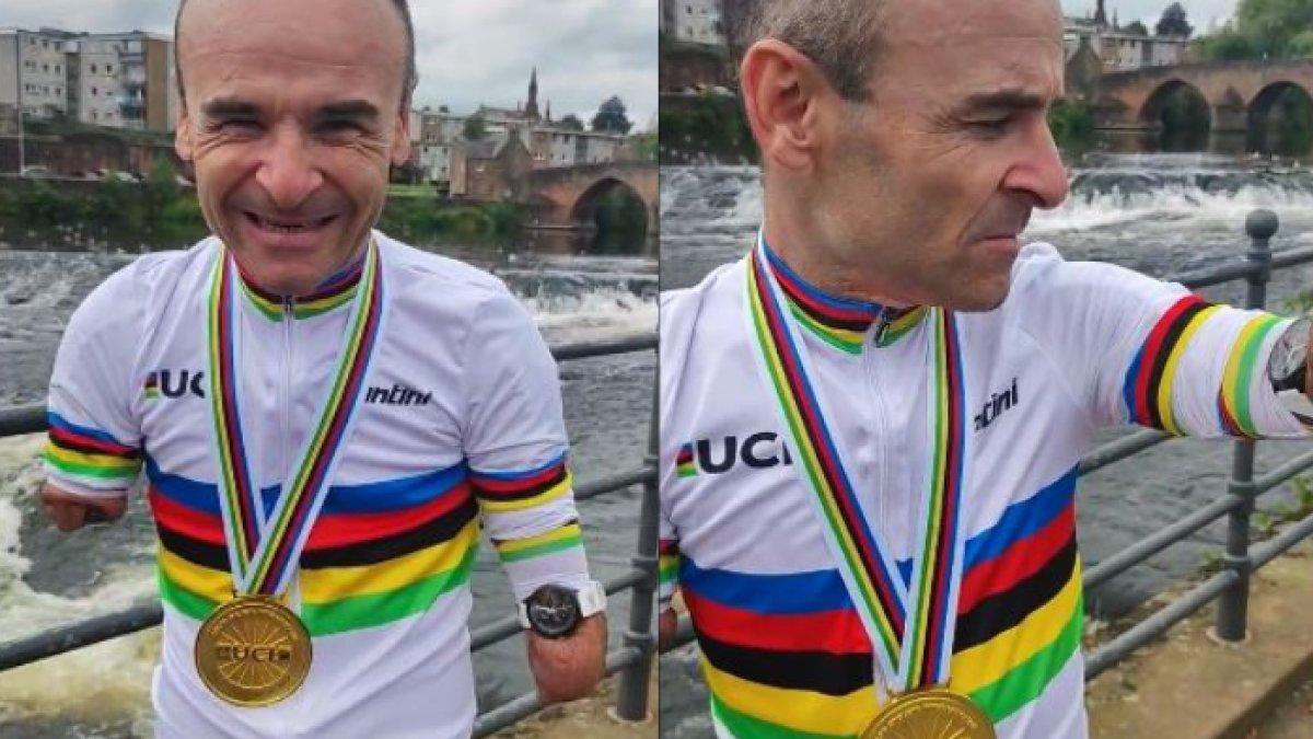 Ricardo Ten Argiles saat memakai jam tangan hadiah UCI World Championships 2023