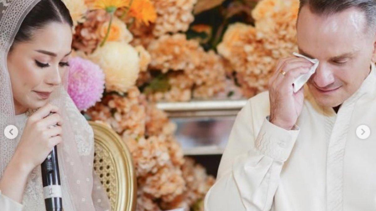 TANGISAN AYAH ALYSSA - Richard Daguise terlihat emosional ketika menyampaikan doa dan harapannya bagi sang putri tercinta.