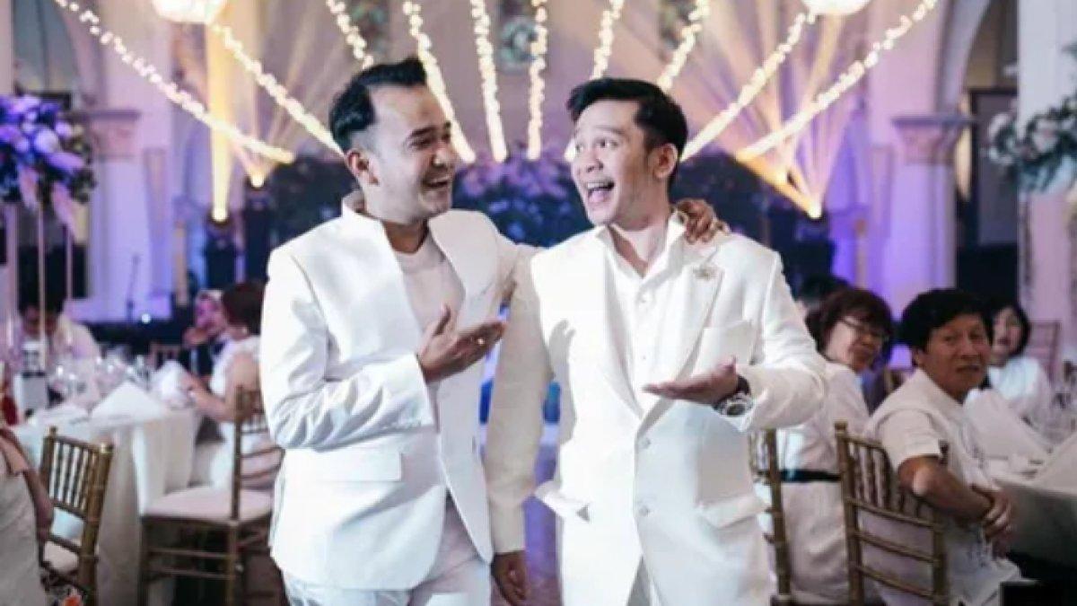 Ruben Onsu dan Jordi Onsu memang sama-sama besar di dunia entertain