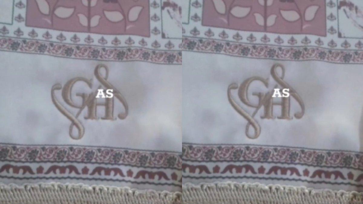 Sajadah diduga menjadi souvenir pernikahan Happy Asmara dan Gilga Sahid