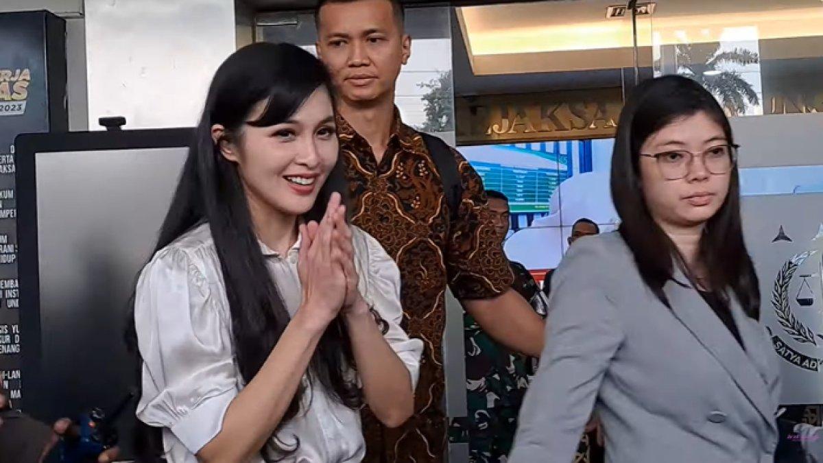 Asisten pribadi Sandra Dewi ikut diperiksa terkait kasus korupsi timah Harvey Moeis 