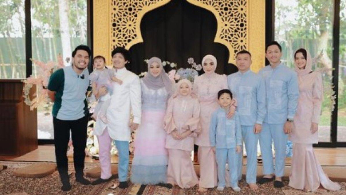 Sarah Menzel tak pernah absen di acara spesial keluarga Azriel Hermansyah