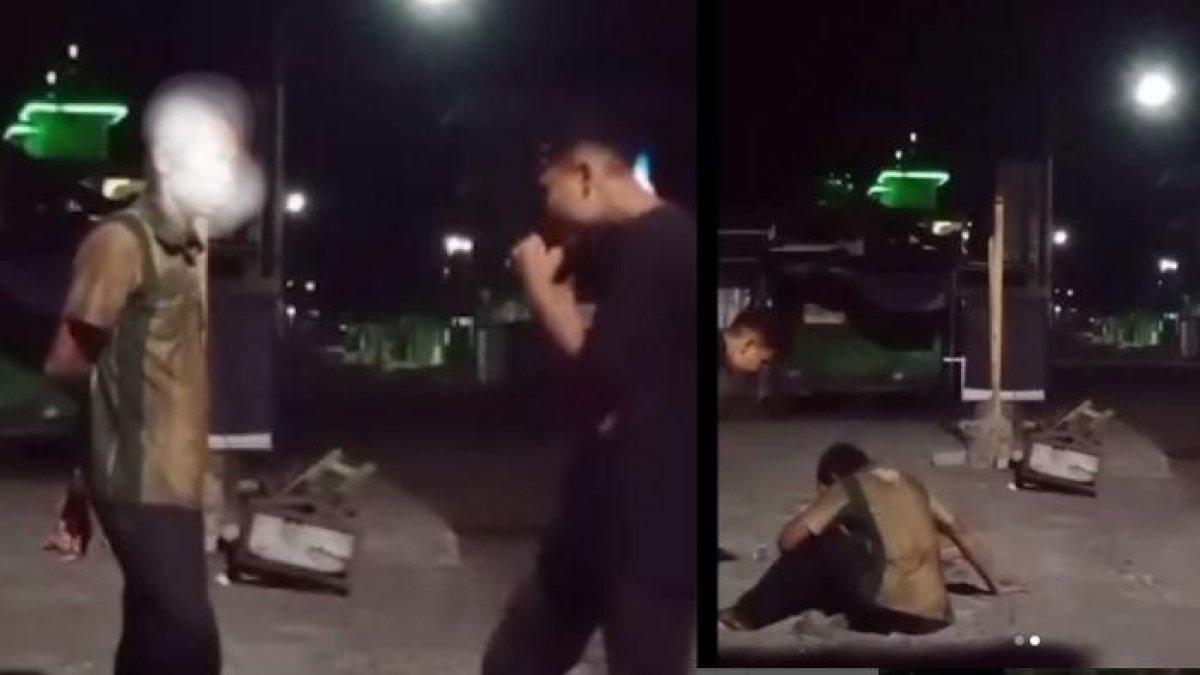 Sebuah video menunjukkan pemuda yang memukul pria diduga orang dalam gangguan jiwa (ODGJ).