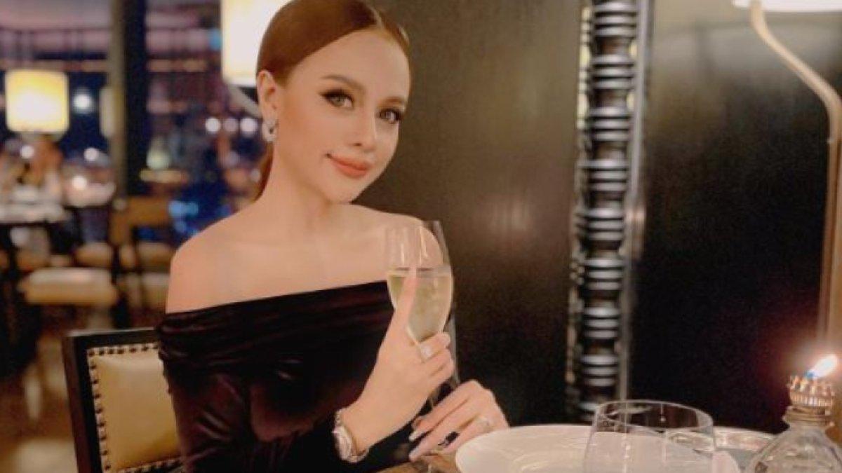 Selebgram Rea Wiradinata bantah punya utang.