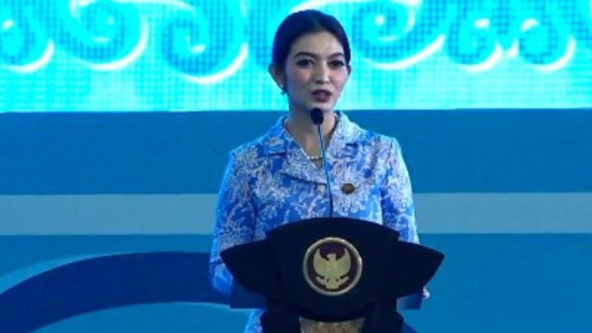 SELVI ANANDA HADIRI PKK - Selvi Ananda berkesempatan untuk memberikan sambutan di Peringatan Hari Kesatuan Gerak (HKG) PKK ke-53 baru saja digelar di Convention Hall Sempaja, Samarinda, Kalimantan Timur.