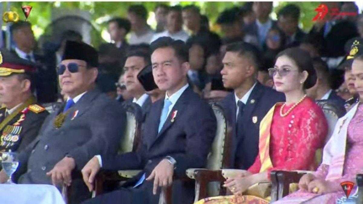 GAYA SELVI ANANDA - Selvi Ananda hadiri peringatan Hari Ulang Tahun (HUT) ke-79 Bhayangkara di Monas