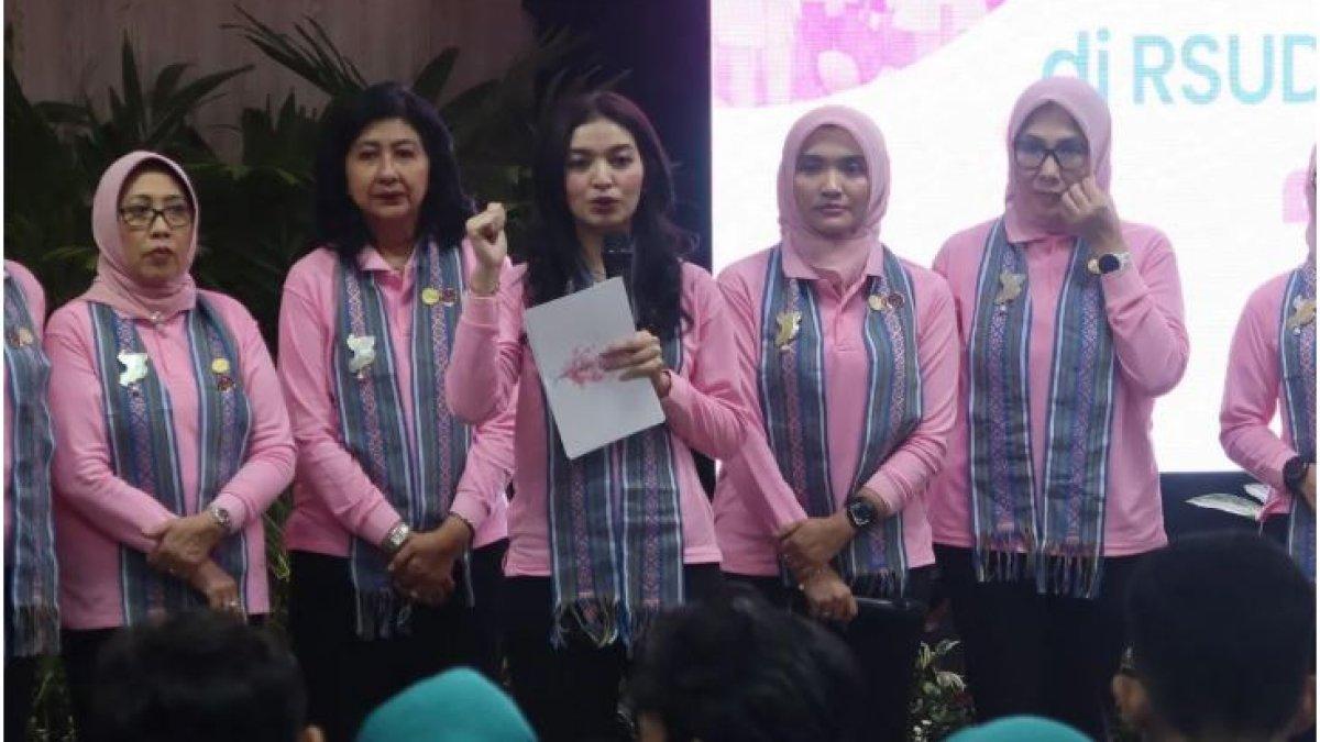 BAHAYA PERNIKAHAN DINI - Selvi Ananda menyoroti bahwa banyak persoalan serius seperti kemiskinan dan stunting bisa dicegah jika pernikahan dini dihindari.