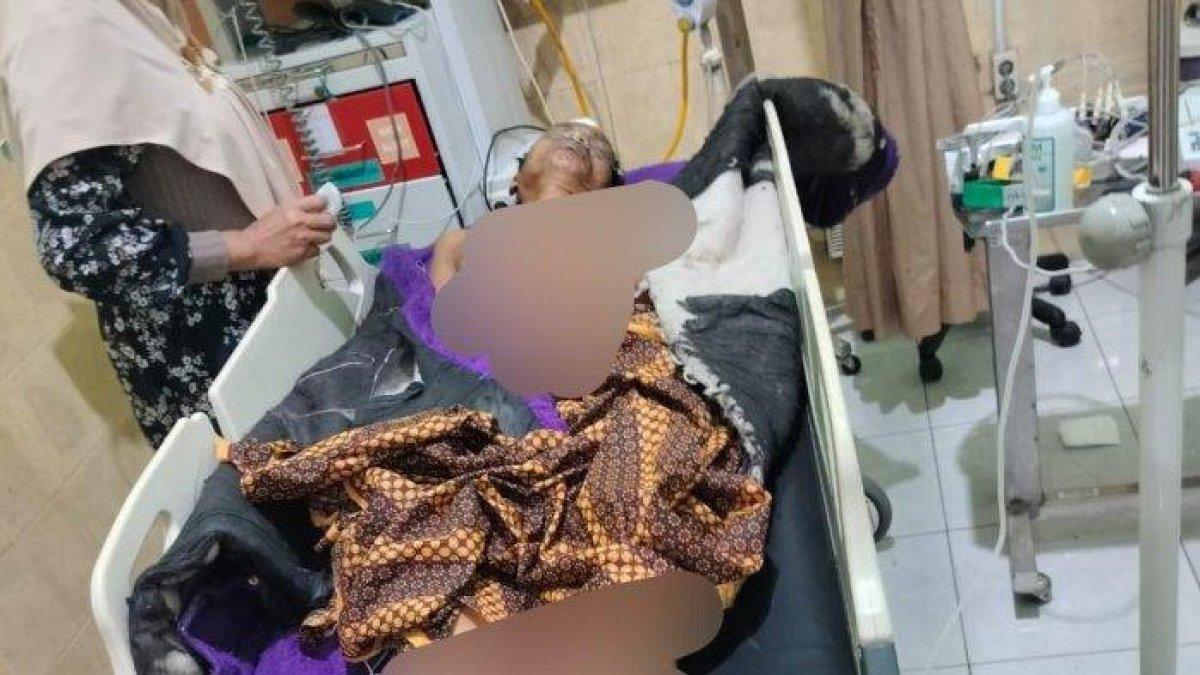 Seorang tengkulak tembakau, Ahwar, warga Desa Jatiurip, Kecamatan Krejengan, Kabupaten Probolinggo, tengah menjalani perawatan di RSUD Waluyo Jati, Kraksaan, Kabupaten Probolinggo.