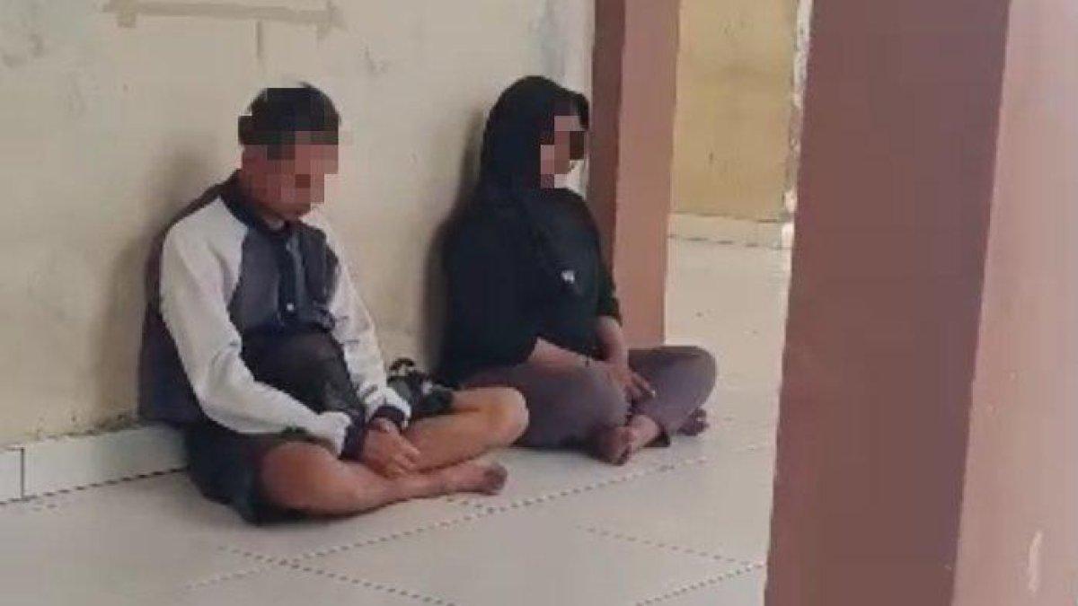 Sepasang kekasih kepergok mesum di musala Wergu Wetan, Kudus, Jawa Tengah.