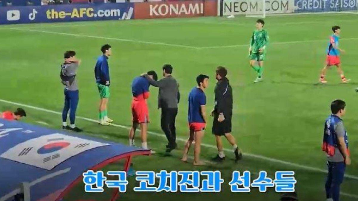 Shin Tae-yong hanya sekali berteriak lalu mendatangi beberapa staf Timnas Korea Selatan