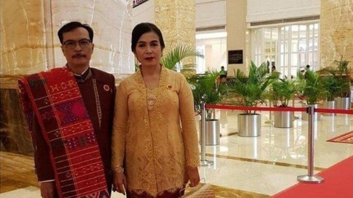 SOSOK ORANGTUA SELVI ANANDA - Orangtua Selvi Ananda menjalankan usaha warung makan bernama Warung Bu Tin. 