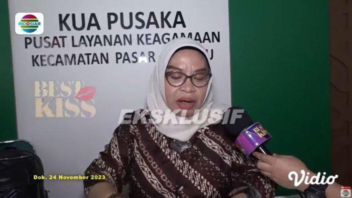 Staf pendaftaran KUA Pasar Minggu, Emma Fatmayani