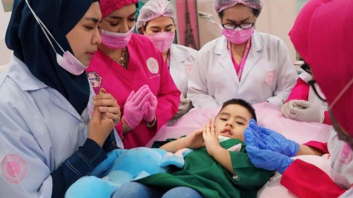 Stemcell membantu mengatasi akibat dari kelainan kromosom yang diidap Sulaiman.
