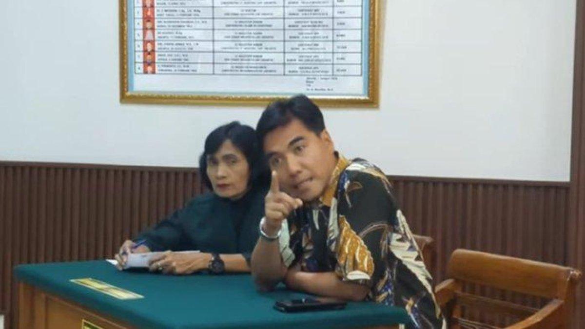 Suasana tiba-tiba memanas lantaran pihak Paula Verhoeven meminta sidang digelar secara e-court.