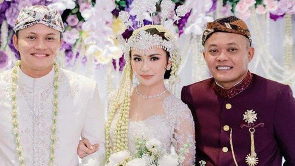 Sule batal temani Mahalini dan Rizky Febian umrah.
