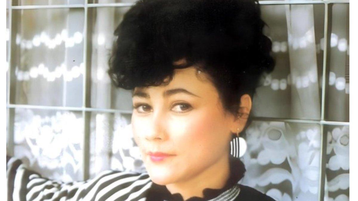Suzzanna dikenal dengan gaya hidup mistisnya dan dipercaya memiliki aura awet muda berkat kebiasaan mengonsumsi bunga melati. 