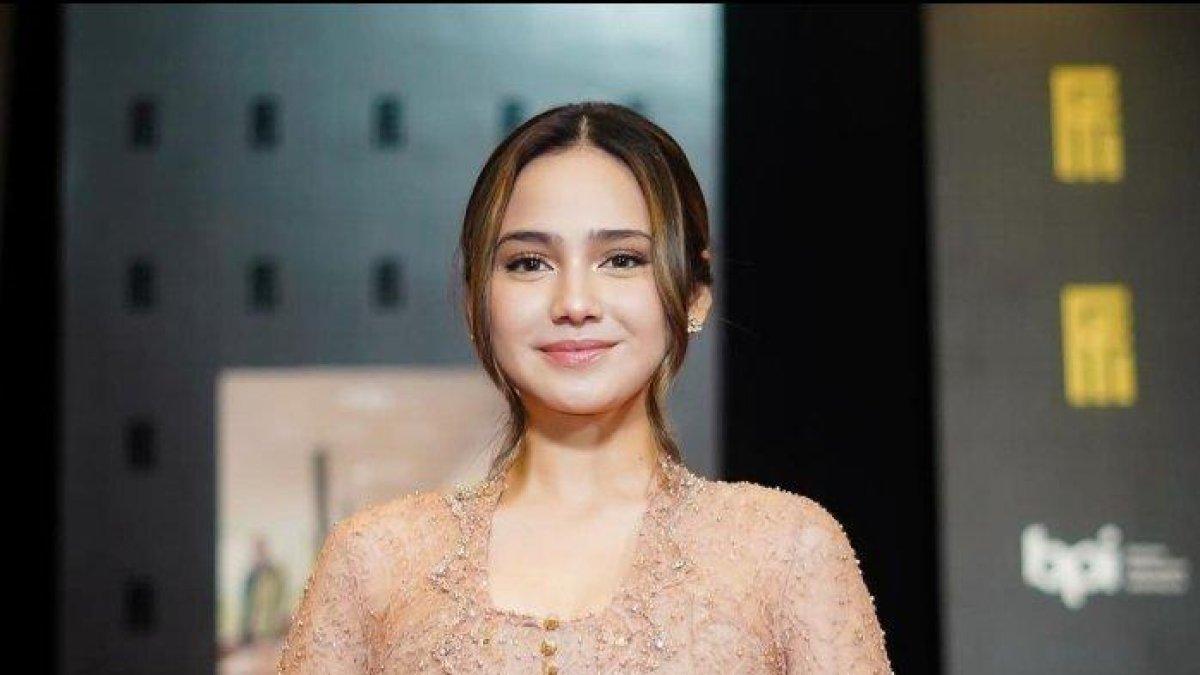 Syifa Hadju ramai digosipkan dekat dengan El Rumi.