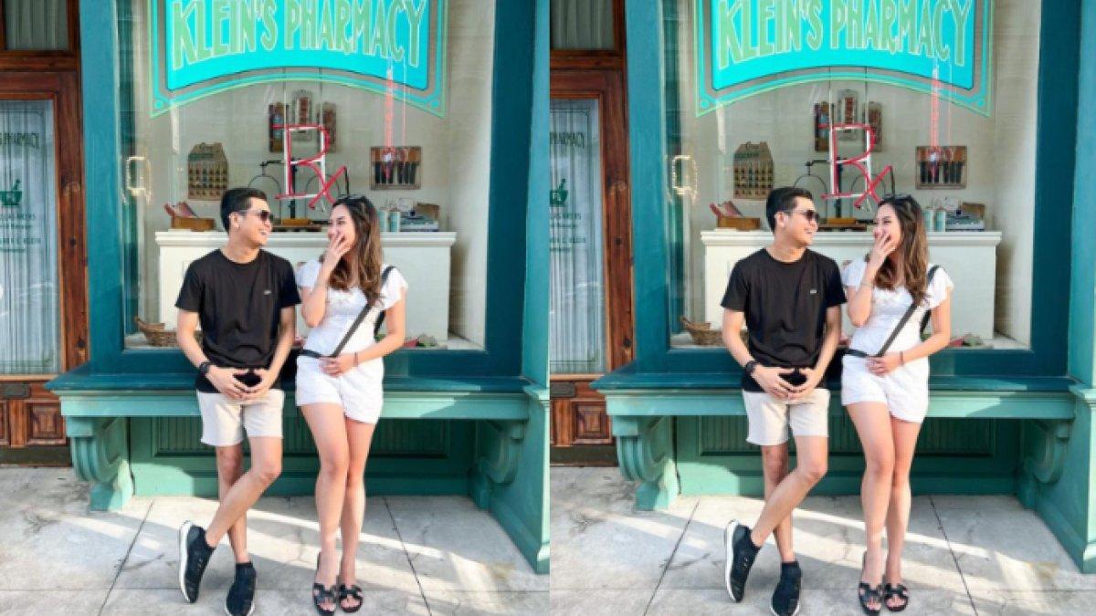 Tamara dan Yudha tampak santai saat liburan