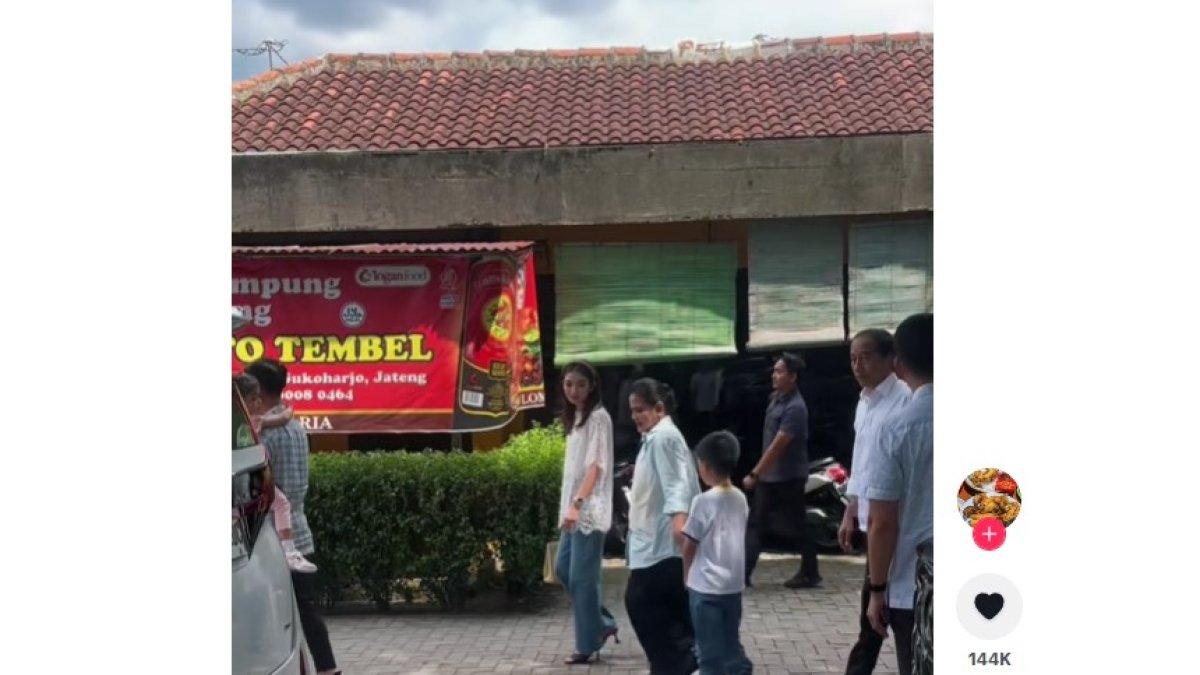 ADU GAYA TAS SELVI ANANDA DAN IRIANA - Tas Hermes yang dikenakan Iriana tampaknya adalah seri Hermes Picotin. 