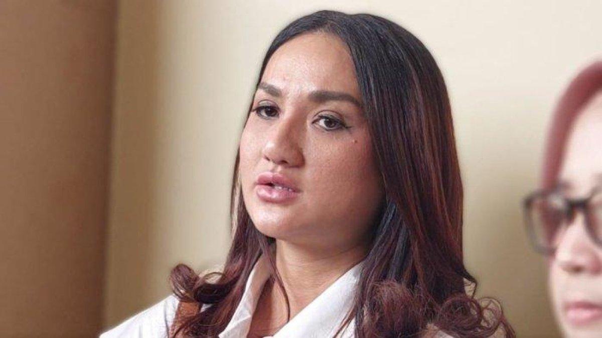Tengku Dewi putuskan menetap di Bali