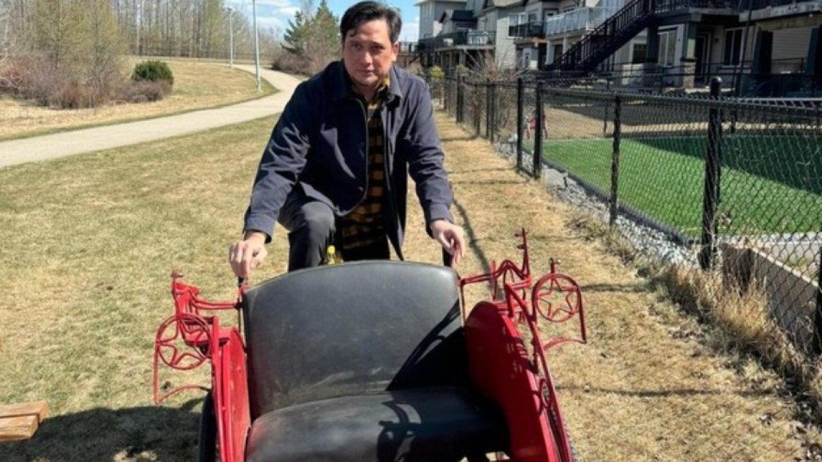 Terungkap gaji Tengku Firmansyah jadi tukang besi di Kanada.