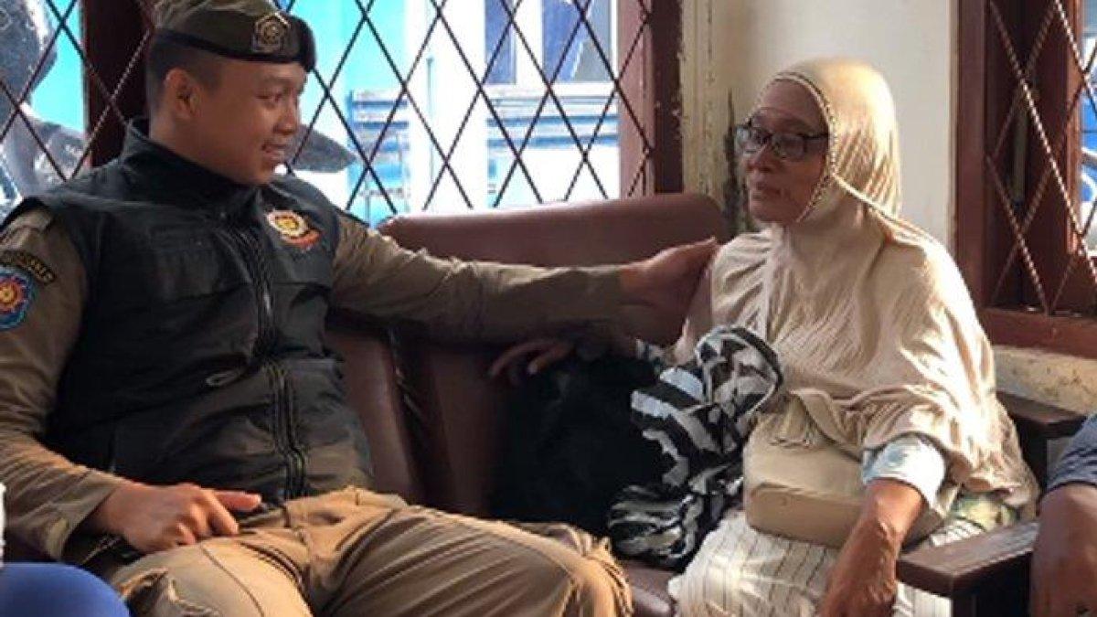 Terbongkar masa lalu emak-emak