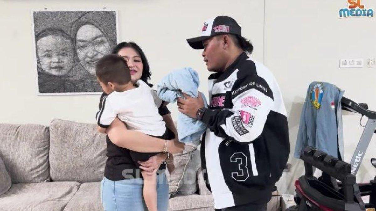 TAMPAN - Tetiba Nathalie Holscher Blakblakan Satu Rahasia Kala Masih Jadi Istri Sule, Kuak Asal Usul Wajah Tampan Adzam Adriansyah Sutisna.