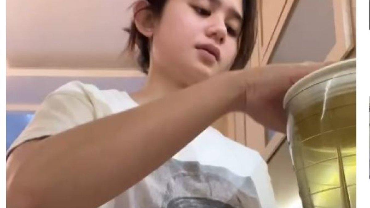 TISSA BIANI MASAK RAWON - Tissa membagikan momen saat dirinya memasak rawon sendiri di rumah.