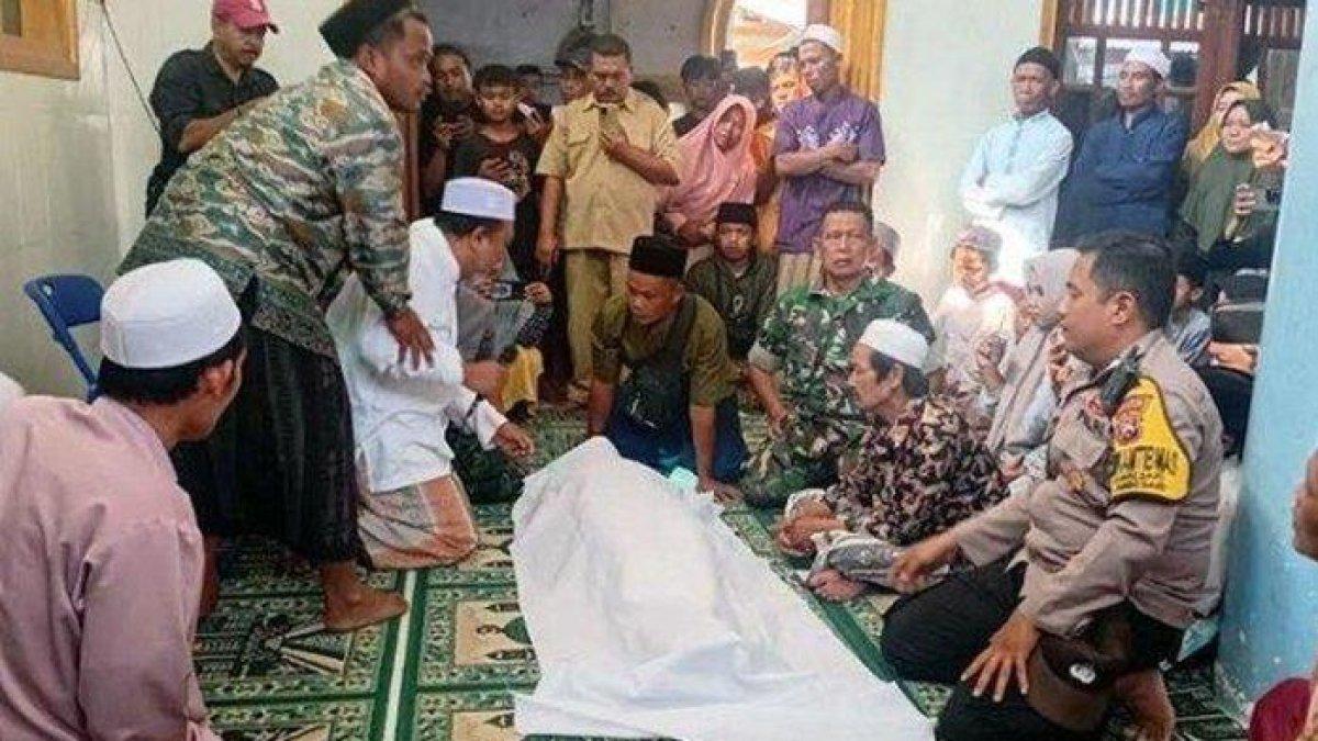 Tukang bakso di Bondowoso jalani sumpah pocong gegara dituduh tumbalkan 3 anak tetangga