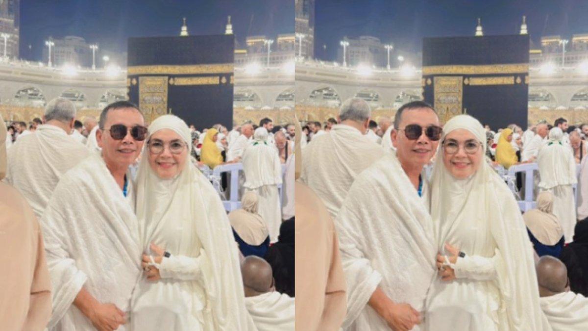 Umi Kalsum dan Ayah Rozak umrah