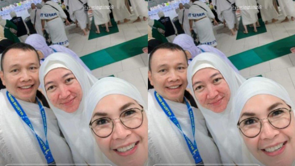 Umi Kalsum ucap syukur bisa umrah dengan calon besan