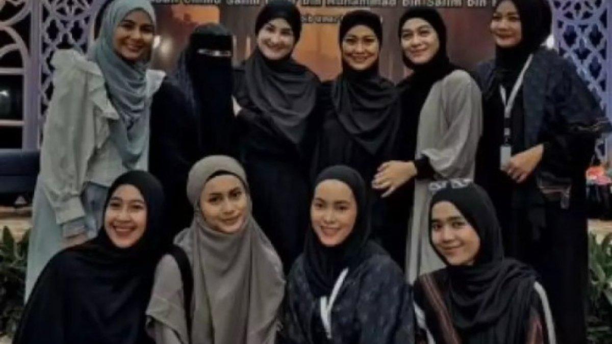 Umi Pipik diduga sudah beri lampu hijau untuk hubungan Sintya Marisca dan Abidzar Al Ghifari