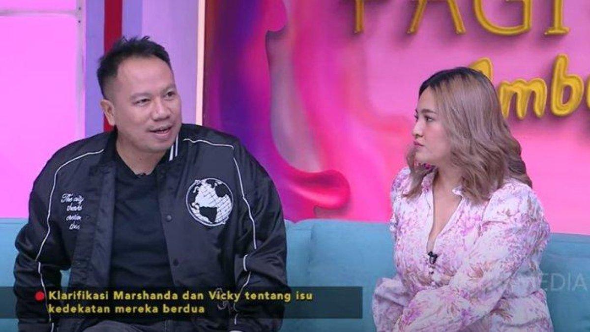 Vicky Prasetyo dengan Marshanda