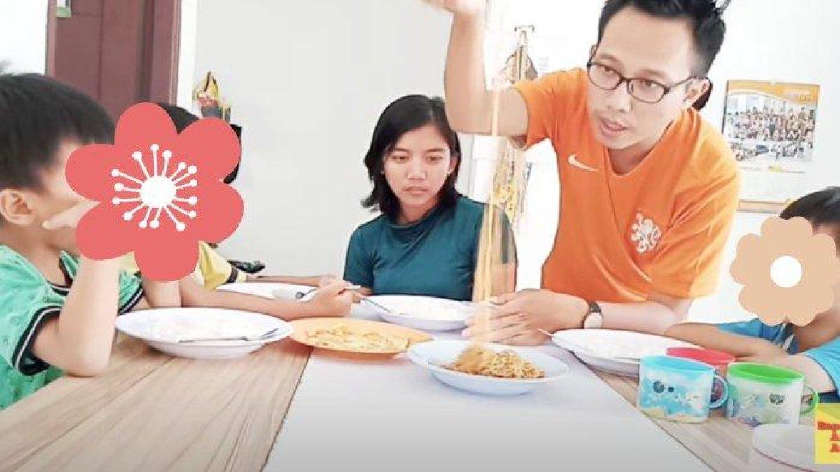 Kisah cinta Dokter Qory dan Willy