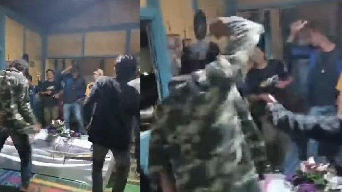 Viral video sekelompok pemuda berjoget di depan jenazah