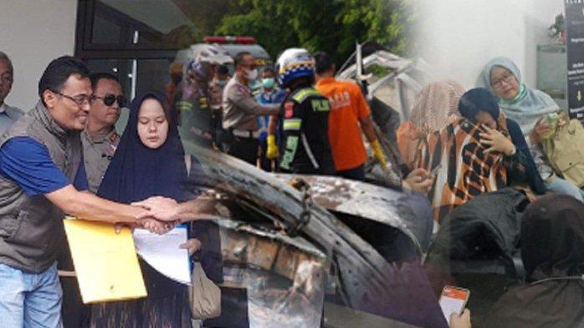 Wajah sedih Cicih terima jasad anaknya yang jadi korban kecelakaan maut di KM 58 Tol Cikampek