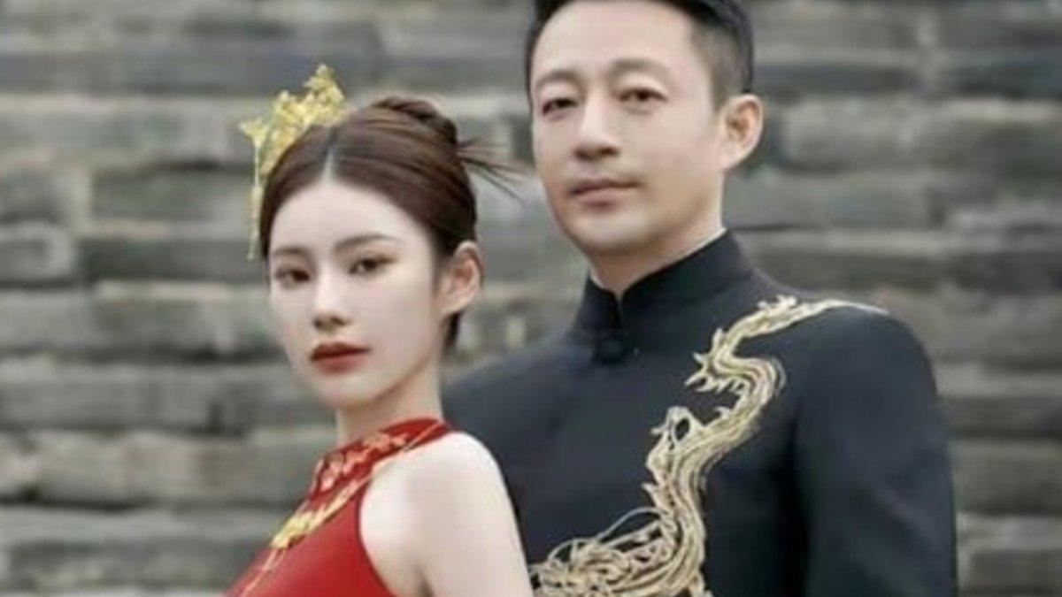 Wang Xiaofei dan Mandy Ma menggelar upacara pernikahan pada 17 Mei 2025 lalu.