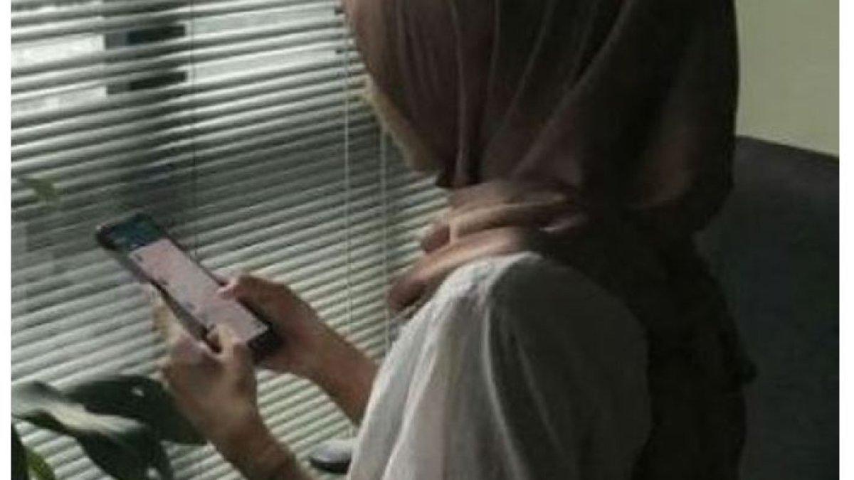 Wanita bersyukur tidak ada hal buruk