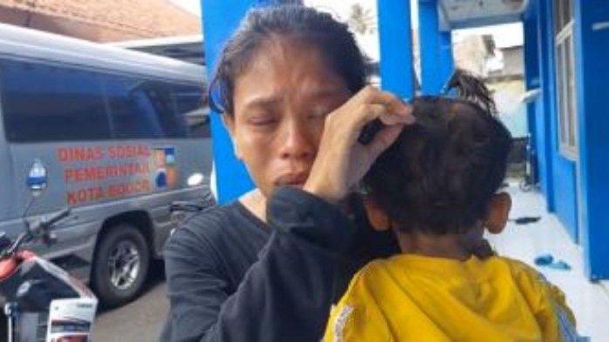 Imbas ayam peliharaan suaminya mati, Ibu di Bogor dicerai suami kini anak jadi gelandangan