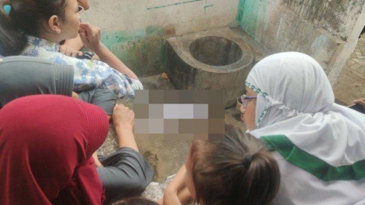 Warga Jalan Hayam Wuruk, Kelurahan Jati, Kecamatan Mayangan, Kota Probolinggo, digegerkan dengan penemuan mayat bayi yang terbungkus kain kafan, Rabu (13/9/2023).